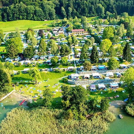Seecamping&Pension Mentl Landskron Bagian luar foto